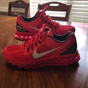 Women’s Nike Air Max size 9
